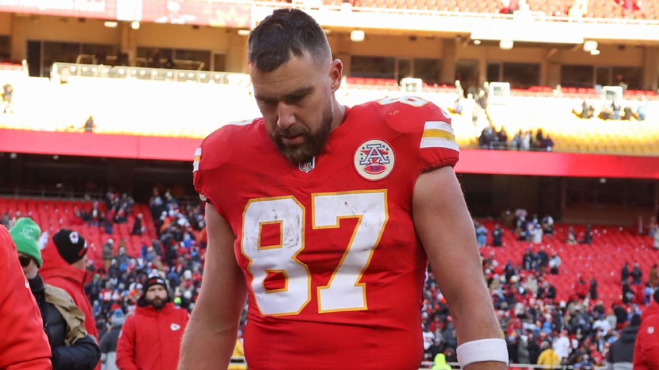[ad_1] Travis Kelce, starul tight end al Kansas City Chiefs, a anunțat că intenționează să joace în toate cele trei meciuri rămase din sezon, în ciuda eliminării echipei din play‑offuri