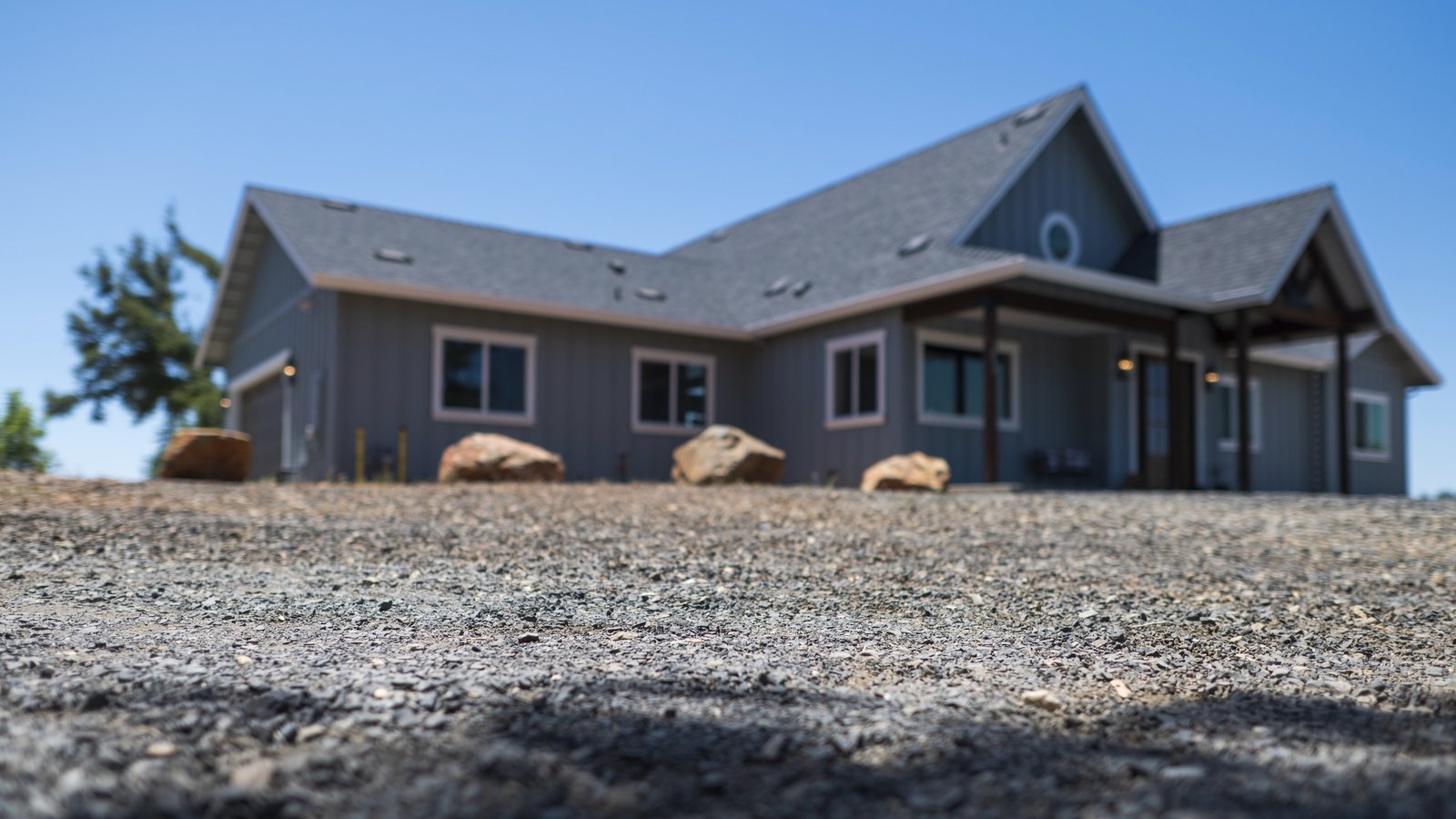 [ad_1] Creșterea tarifelor asigurării locuinței în Illinois a devenit subiect de actualitate odată cu anunțul făcut de Allstate că, începând cu 24 februarie 2025, prețurile vor urca cu peste 8 %