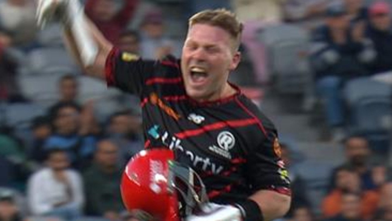 [ad_1] Tim Seifert a deschis sezonul BBL cu un century, învingând cartela de bowling a Sydney Heat în seara de luni și marcând prima sută de runs a campaniei 2025/26