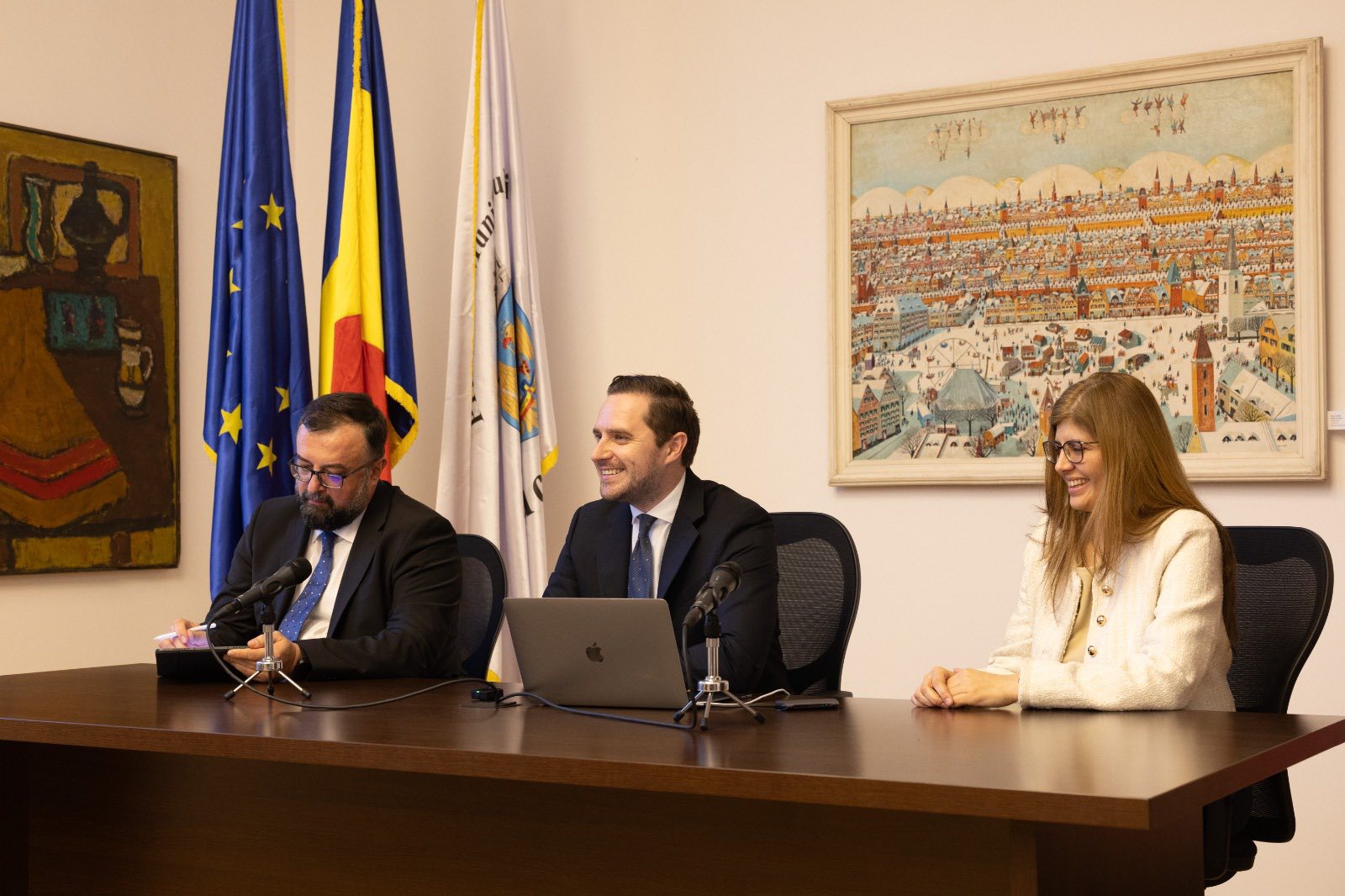 [ad_1] Bucureștiul beneficiază de cea mai mare finanțare europeană pentru transportul public Introducere Într-un eveniment considerat „semnificativ pentru capitală”, Primarul Stelian Bujduveanu a anunțat finalizarea mandatului său prin semnarea unui pachet de investiții destinate modernizării transportului public din București