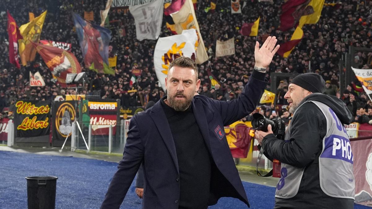 Întâlnirea emoționantă dintre Daniele De Rossi și fanii săi la Olimpico Daniele De Rossi, legenda AS Roma, a fost reconfirmat în inima suporterilor romani, la un an de la despărțirea sa fulgerătoare de club