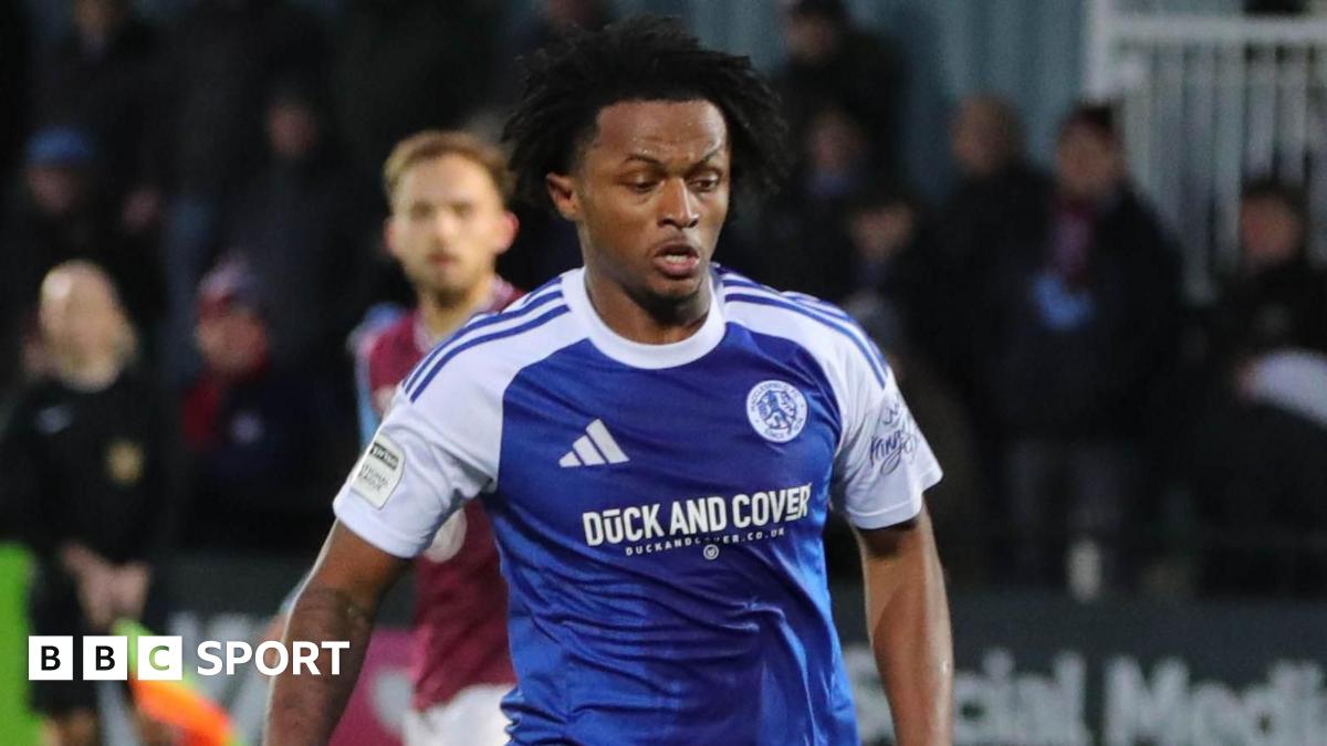 Ethan McLeod, atacantul echipei Macclesfield, decedat în accident de mașină pe autostrada M1