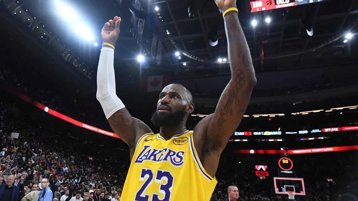 [ad_1] LeBron James 20th NBA Christmas game a devenit subiect de interes major pe parcursul săptămânii, iar Los Angeles Lakers se pregătesc să-l întâmpine pe Houston Rockets la Crypto.com Arena în seara de Crăciun