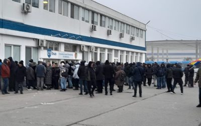 UPDATE | CONSTANȚA: Protest spontan la CT Bus. Reluarea activității, condiționată de demisia directorilor Fănel Popa și Inna Bela - Știri Constanța - Radio Constanța