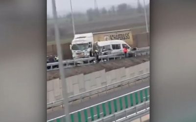 Accident pe noul tronson al Autostrăzii Moldovei, în prima oră de la deschiderea circulației