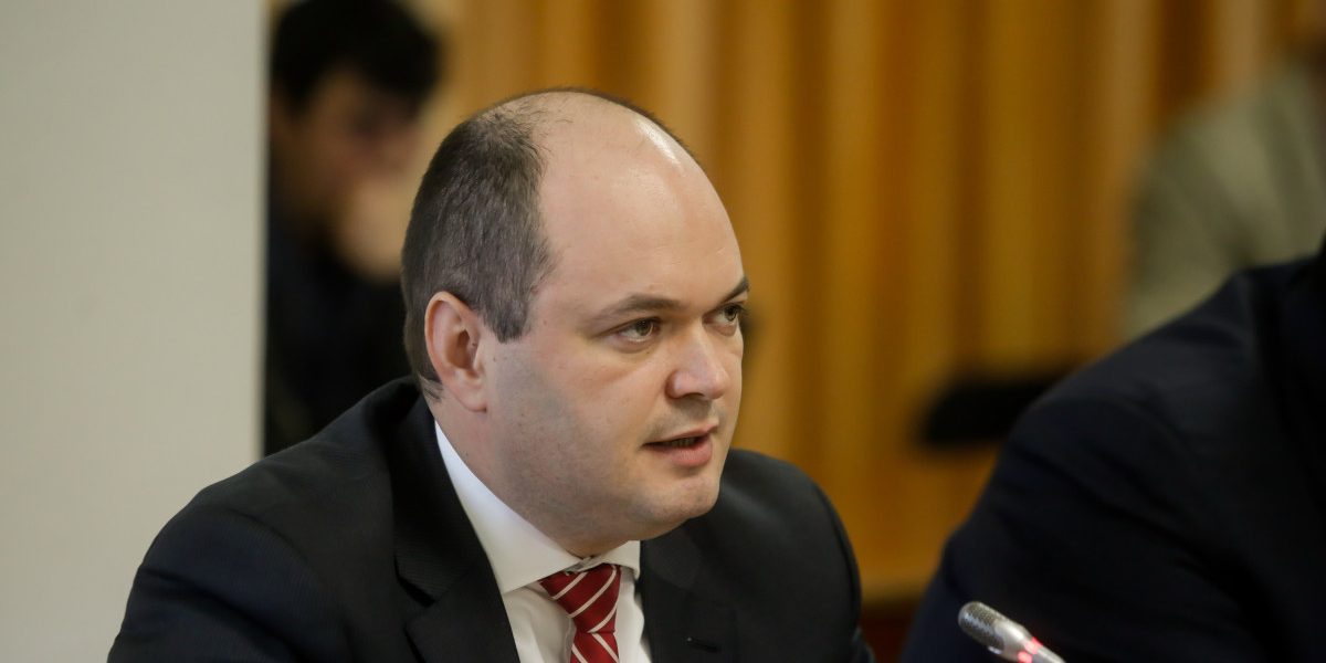 Consilierul lui Bolojan: Nu mai sunt necesare creşteri de taxe şi impozite în anii următori. Trebuie să luăm o pauză