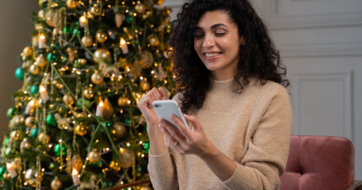 Mesaje de Anul Nou: O Tradiție de Speranță și Împărtășire Odată cu intrarea în noul an 2026, românii din toată țara își transmit unii altora mesaje pline de căldură și încurajare, consolidând astfel legăturile familiale și sociale