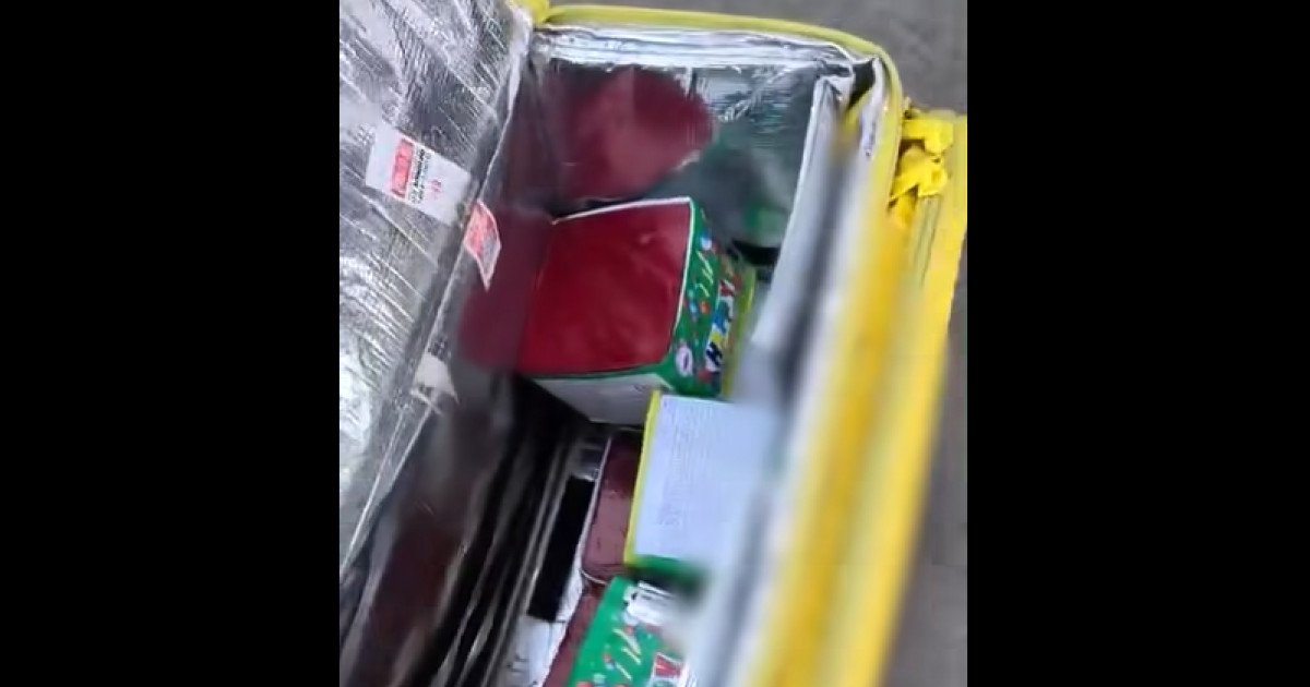 Jandarmii confiscă 2.500 de articole pirotehnice în București!