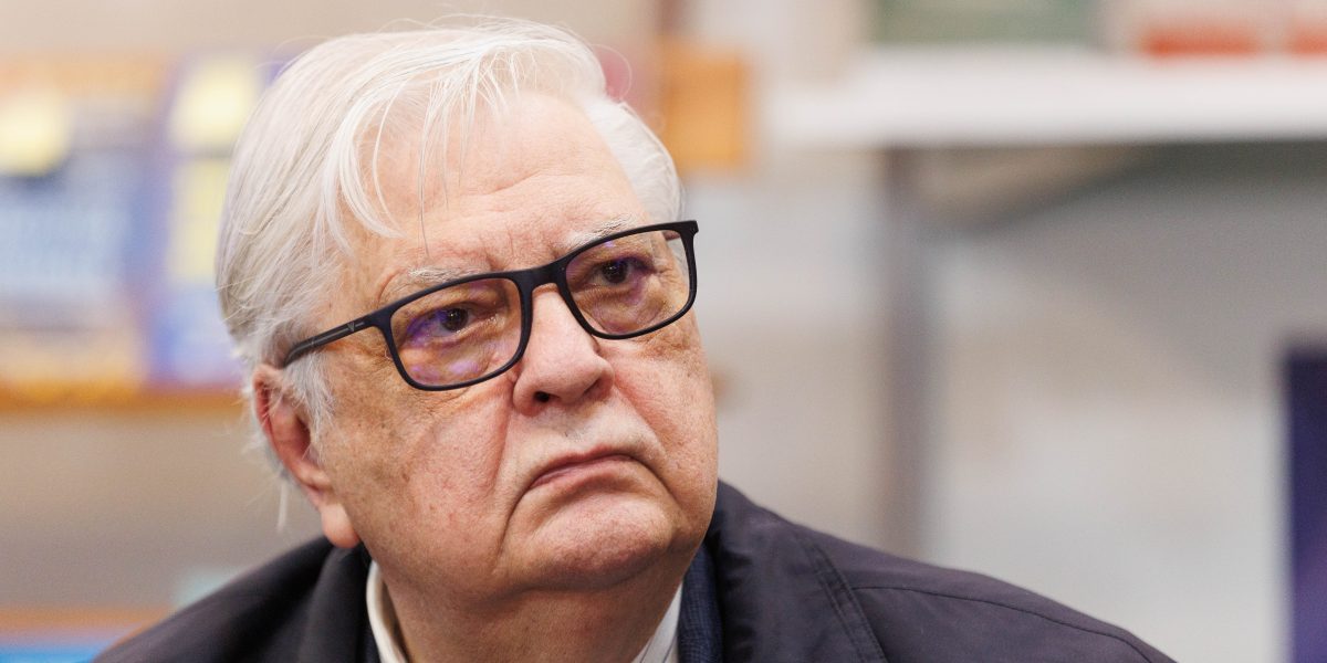 Mircea Coșea a murit. Cunoscutul analist economic avea 83 de ani. Ce spunea, în ultimul lui mesaj public, despre internarea la Spitalul Floreasca