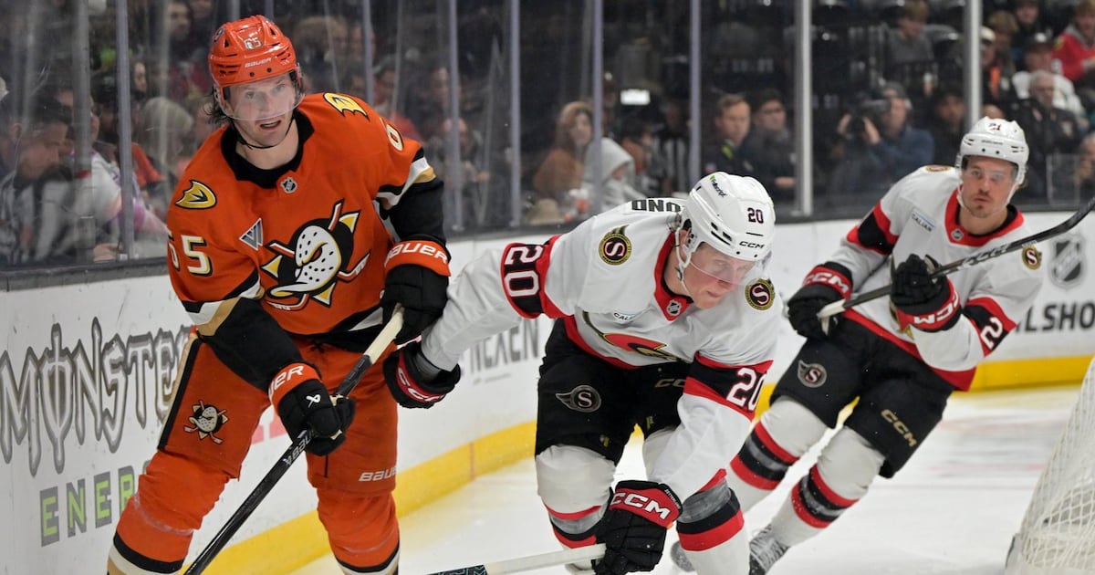 [ad_1] Chris Kreider a ajuns în vestiarul oaspetelui de la Madison Square Garden pentru prima dată, pregătindu‑se să joace cu Anaheim Ducks în primul său antrenament matinal la arena fostului său club, New York Rangers