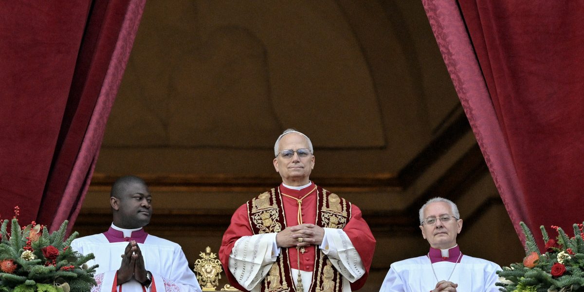 „Zgomotul armelor să înceteze”. Papa Leon al XIV-lea și-a reînnoit apelul la pace în mesajul „Urbi et Orbi” de Crăciun