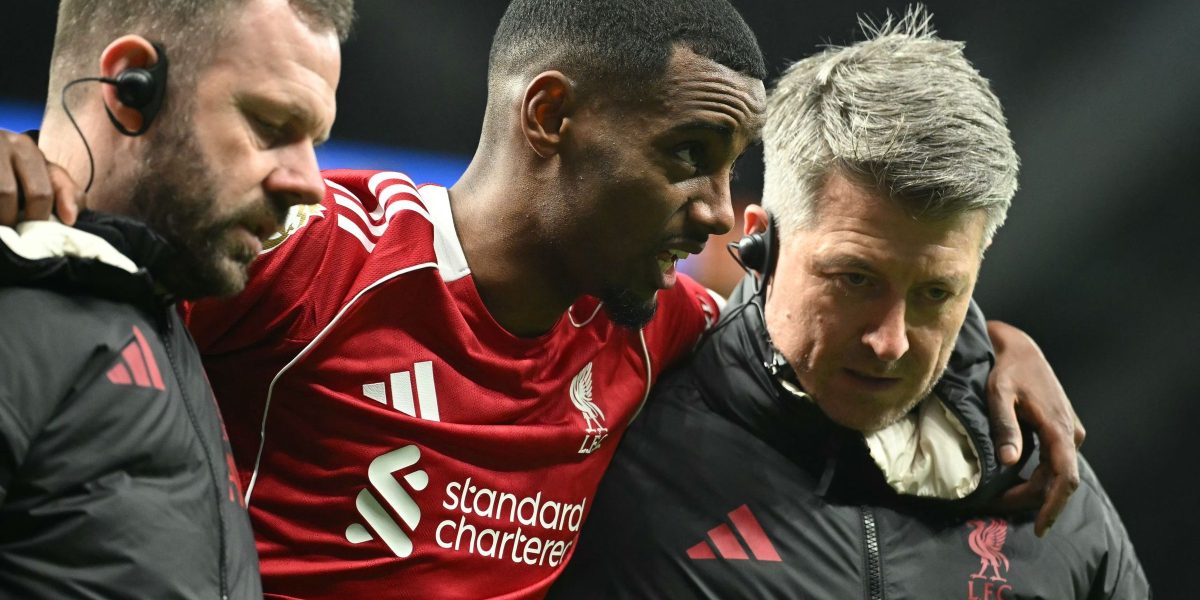 Dezvăluirea făcută de Slot, după ce Isak a fost operat. Cât va lipsi + care e situația celorlalți indisponibili