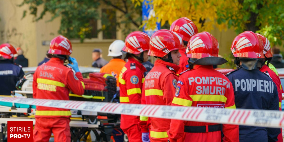 Explozie urmată de incendiu într-un bloc din Focșani. Mai multe echipaje ISU au intervenit de urgență