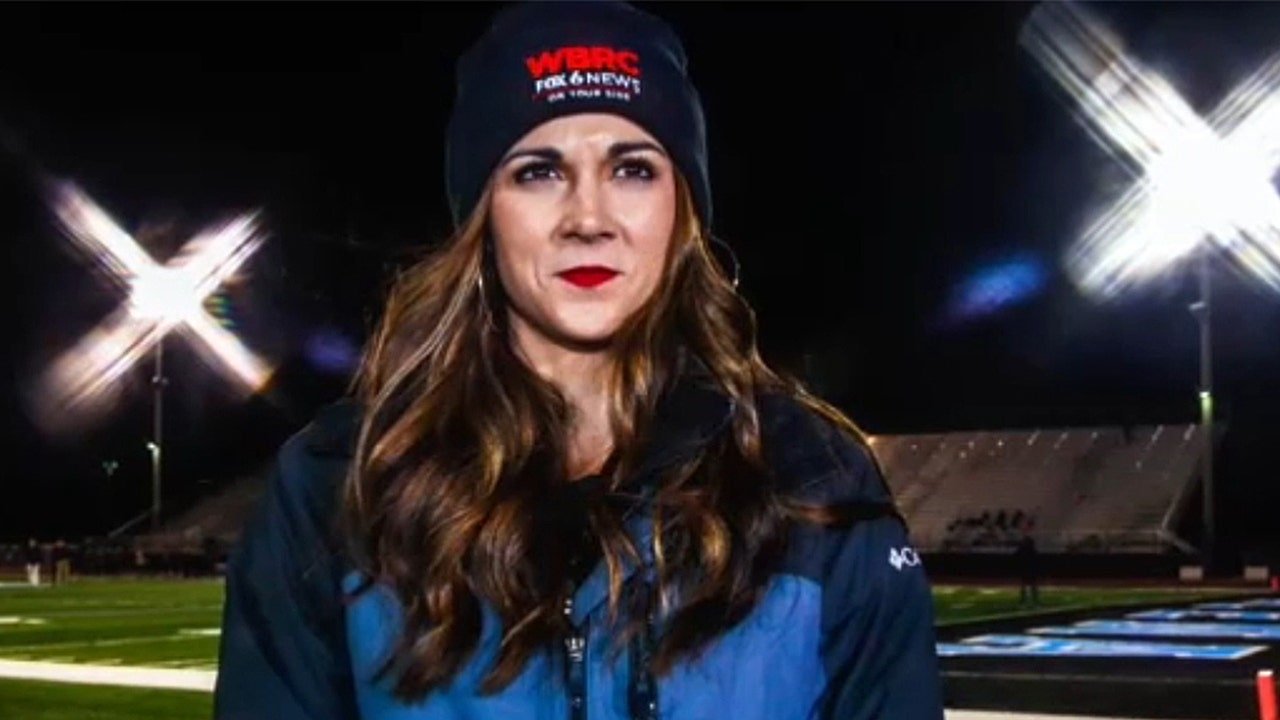 [ad_1] Evenimentul tragic din Hoover, Alabama Un omor‑suicid a zguduit comunitatea din Hoover, Alabama, când corpurile lui Christina Chambers, fostă jurnalistă sport, și ale soțului ei, Johnny Rimes, au fost descoperite într-o locuință familială