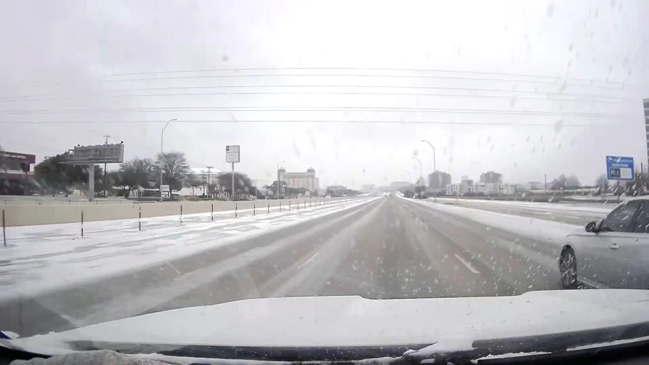 [ad_1] Furtuna de zăpadă care se apropie amenință zona metropolitană a Philadelphiaului cu un avertisment de furtună de iarnă emis de National Weather Service pentru vineri, 26 decembrie, până duminică, 27 decembrie