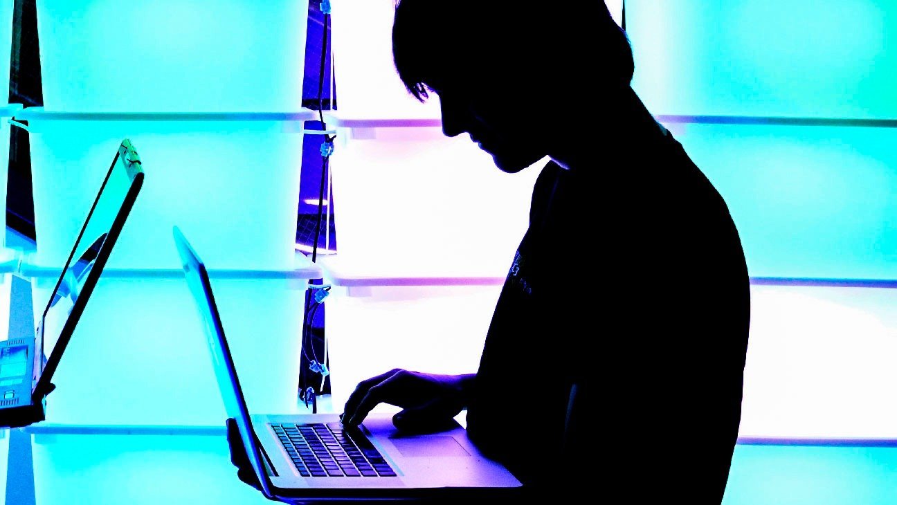 [ad_1] Botnetul Kimwolf a infectat recent aproximativ 1,8 milioane de dispozitive Android, în special televizoare inteligente, set‑top box‑uri și tablete, devenind astfel una dintre cele mai extinse rețele de malware din 2025