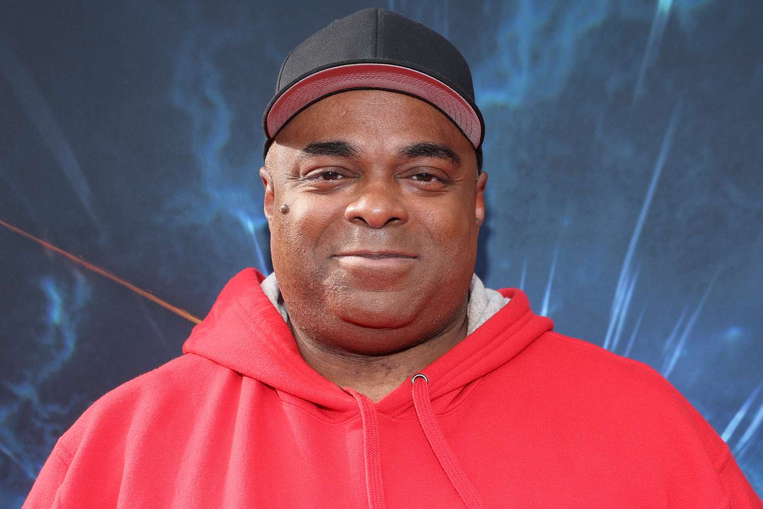 [ad_1] Lamarr Wilson, influencer tehnologic și creator de conținut, a murit la 48 de ani Lamarr Wilson, cunoscut pentru milioane de urmăritori pe YouTube, Instagram și TikTok, a decedat la 48 de ani, iar cauzele decesului au fost confirmate oficial de către Oficiul Medicului Legist al comitatului Los Angeles