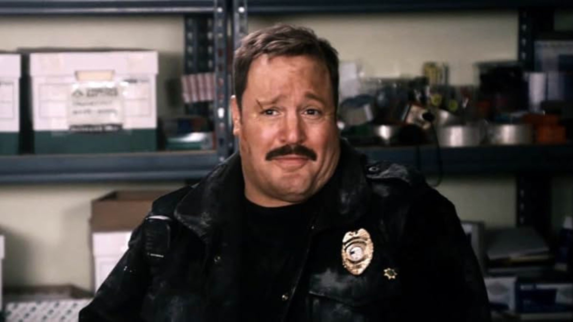 [ad_1] Kevin James, actor și comedian cu peste 25 de ani de carieră, revine în atenția publicului prin adăugarea pe platforma de streaming Peacock a filmelor Paul Blart: Mall Cop și Paul Blart: Mall Cop 2, disponibile începând cu 1 decembrie 2024