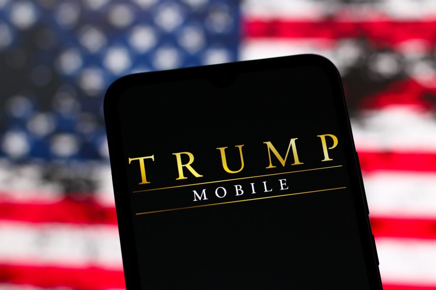 [ad_1] Trump Mobile a atras din nou atenția publicului printr-un nou episod al saga‑i sale, în care promisiunea telefonului T1 rămâne neîndeplinită, în timp ce compania comercializează telefoane recondiționate la prețuri ridicate