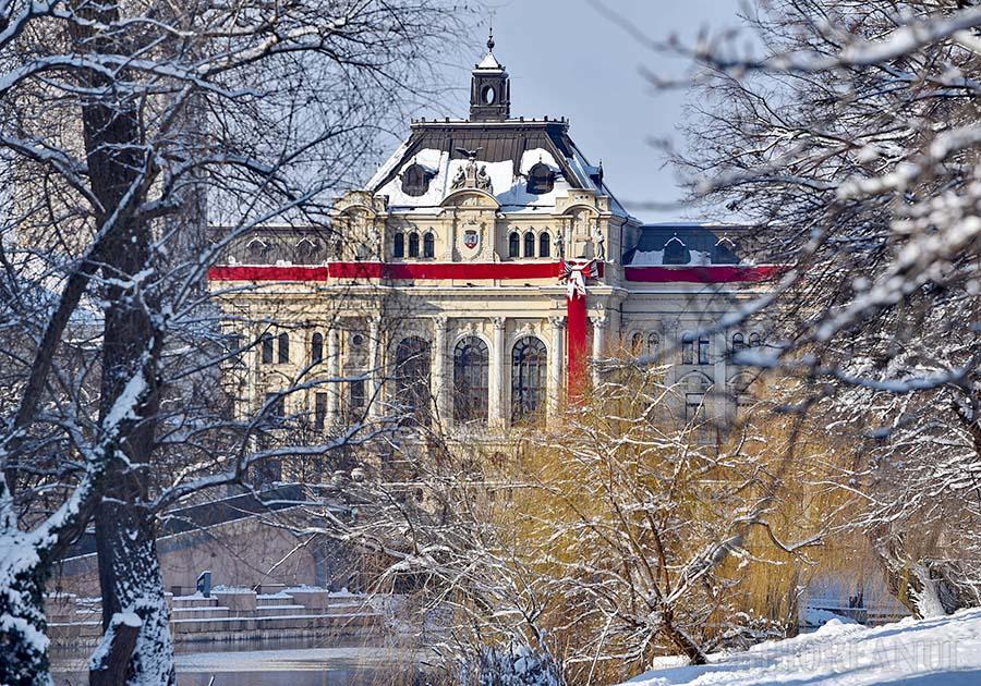 Oradea în fața unei provocări fiscale majore: impozitele cresc cu 80% în 2026 Anul 2026 aduce pentru orădeni o provocare fără precedent: majorarea impozitelor cu aproximativ 80%