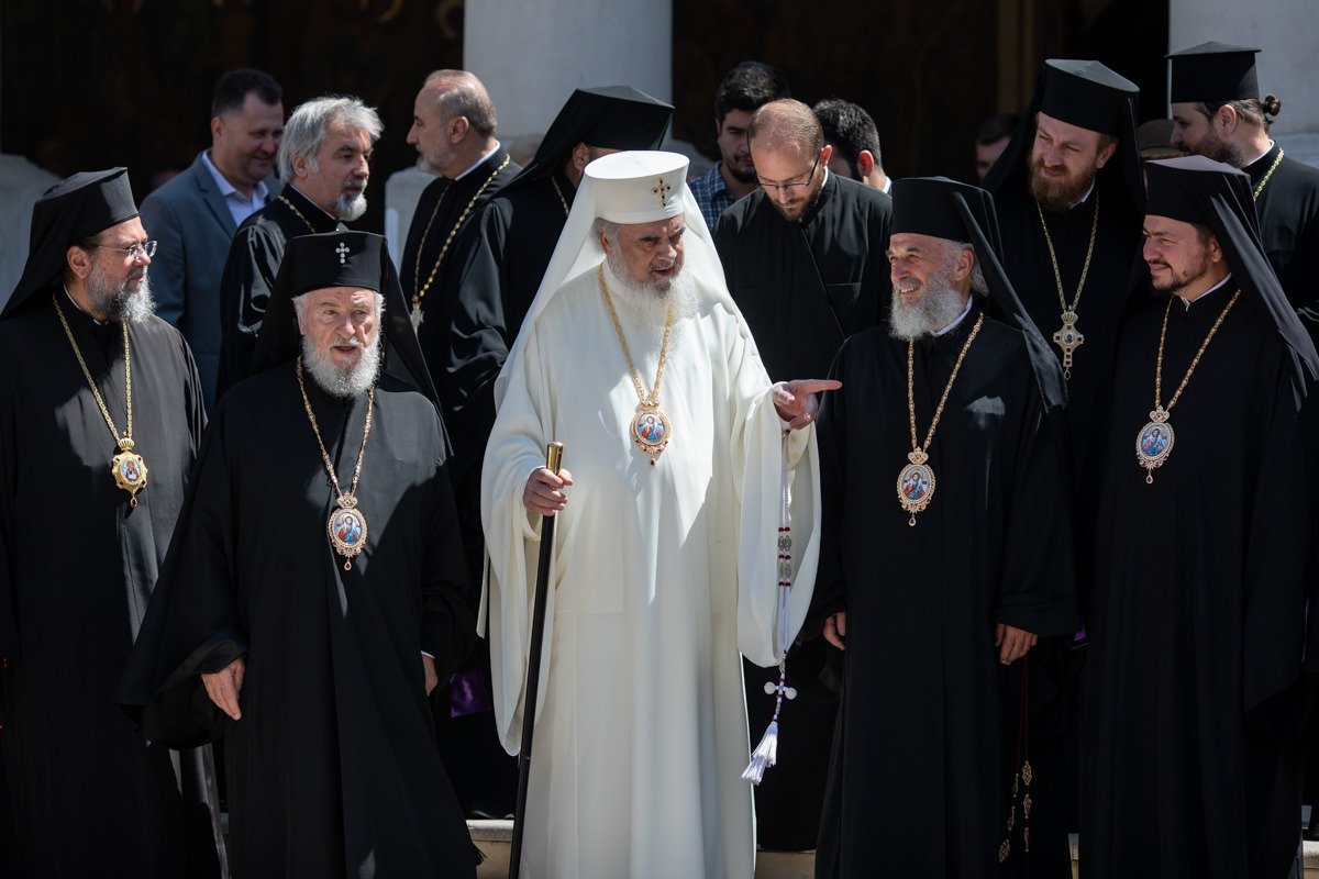 Biserica Ortodoxă Română contrazice afirmațiile privind neplata impozitelor și reafirmă rolul său filantropic în societate În mijlocul unui intens tir de declarații și controverse privind implicarea fiscală a Bisericii Ortodoxe Române, oficialii bisericești au venit public miercuri cu o clarificare care menține poziția instituției față de legislația fiscală din țară