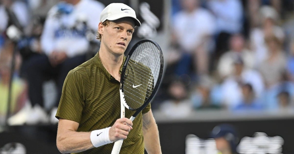 Sinner își asigură locul în sferturile de finală la Australian Open Jannik Sinner a demonstrat o forță de neoprit pe terenul de tenis de la Melbourne, învingându-l pe compatriotul său Luciano Darderi cu 6-1, 6-3, 7-6(2)