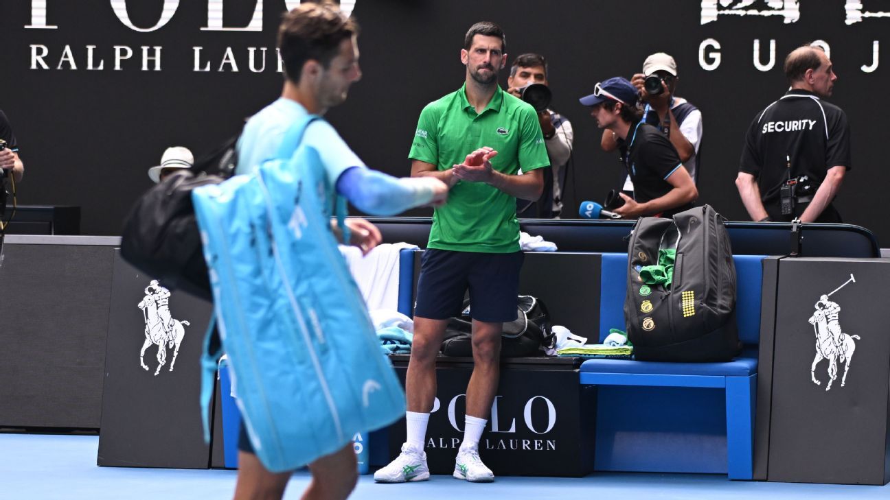 Djokovic, norocos în fața lui Musetti Novak Djokovic a ajuns în semifinalele Australian Open într-un mod neașteptat, după ce adversarul său, Lorenzo Musetti, a fost nevoit să se retragă din cauza unei accidentări