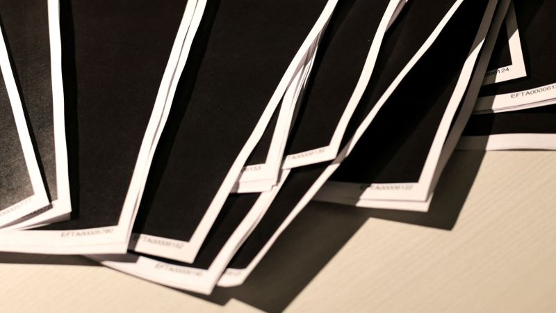 2025-12-19t230319z-1099847490-rc2yjiay5a6z-rtrmadp-3-usa-trump-epstein-files.JPG - PresaObiectiva