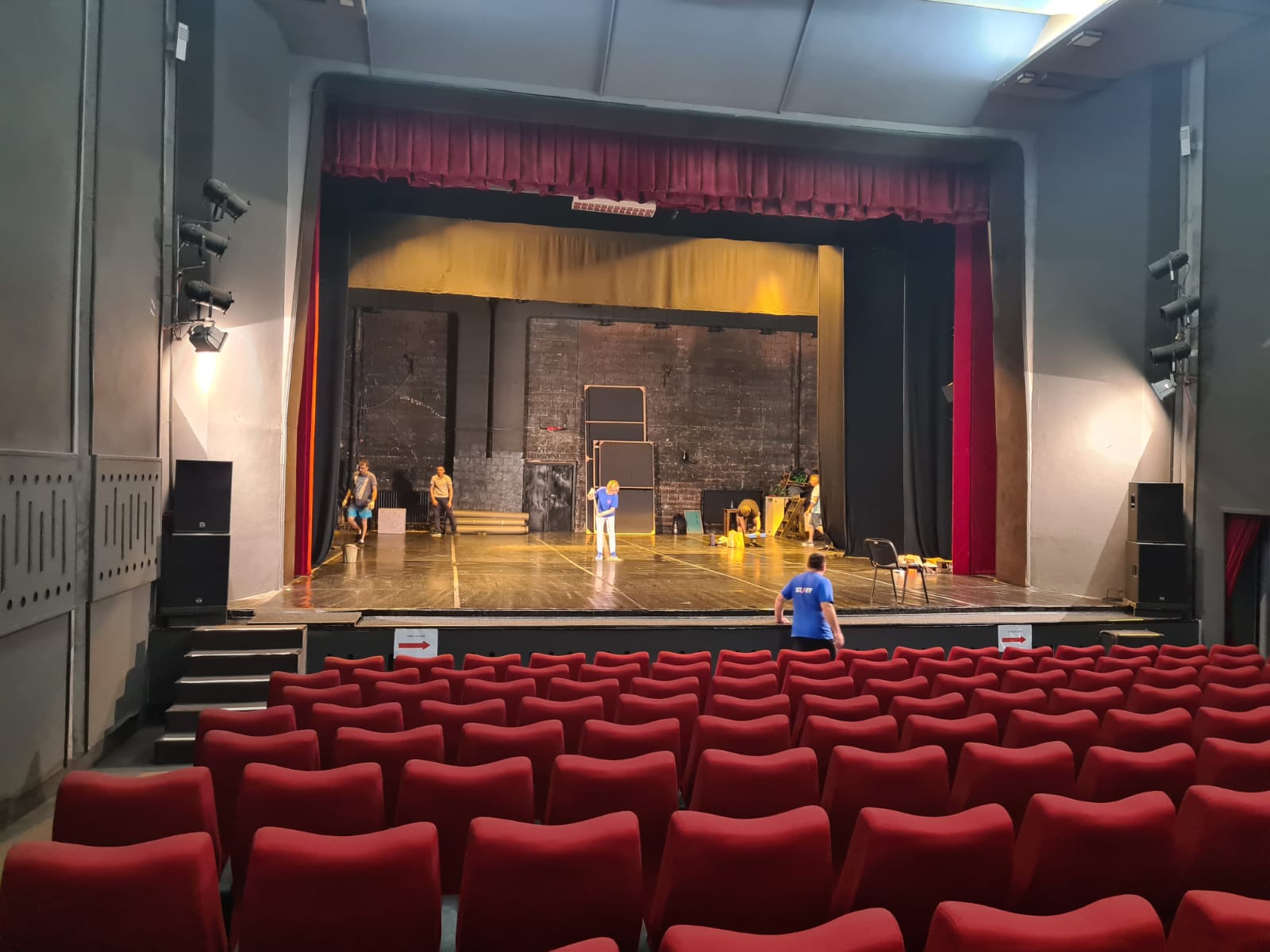 Primăria Capitalei a lansat recent o investiție de 8,3 milioane de lei pentru reabilitarea Centrului Cultural Lumina, o instituție aflată pe lista celor vizate de primarul Ciprian Ciucu pentru desființare și comasare