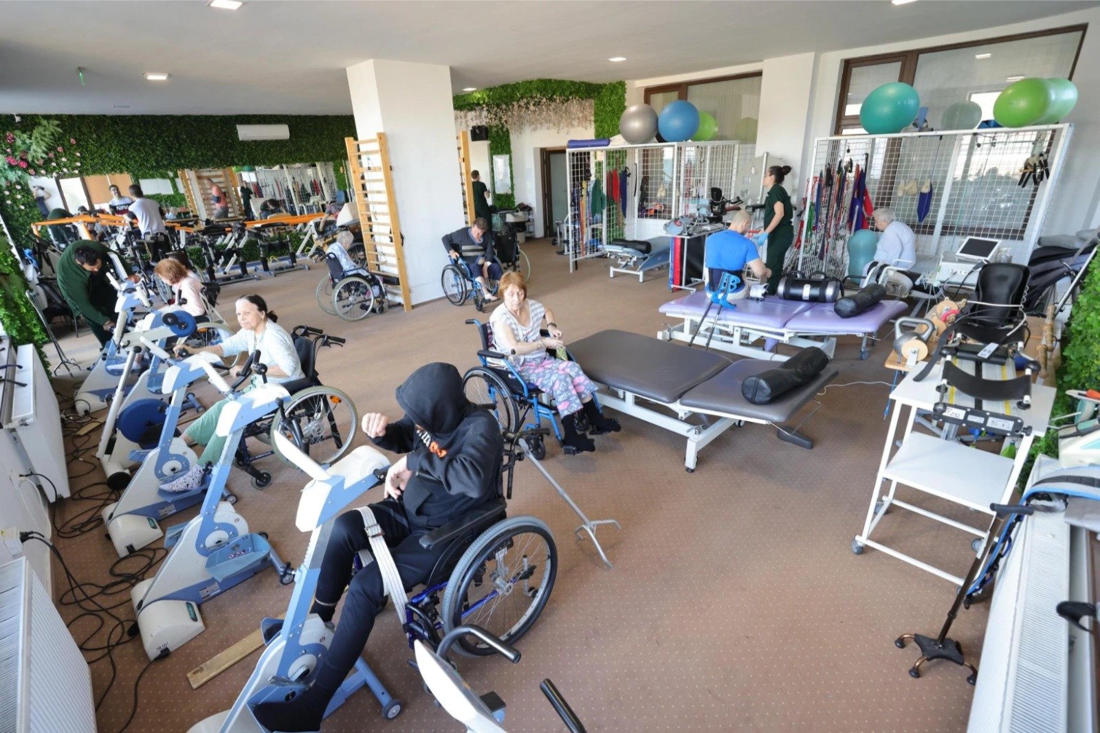 Într-un context în care sistemul medical românesc se confruntă cu provocări din ce în ce mai acute, ideea de a valorifica și redefine structura spitalicească existentă devine tot mai actuală