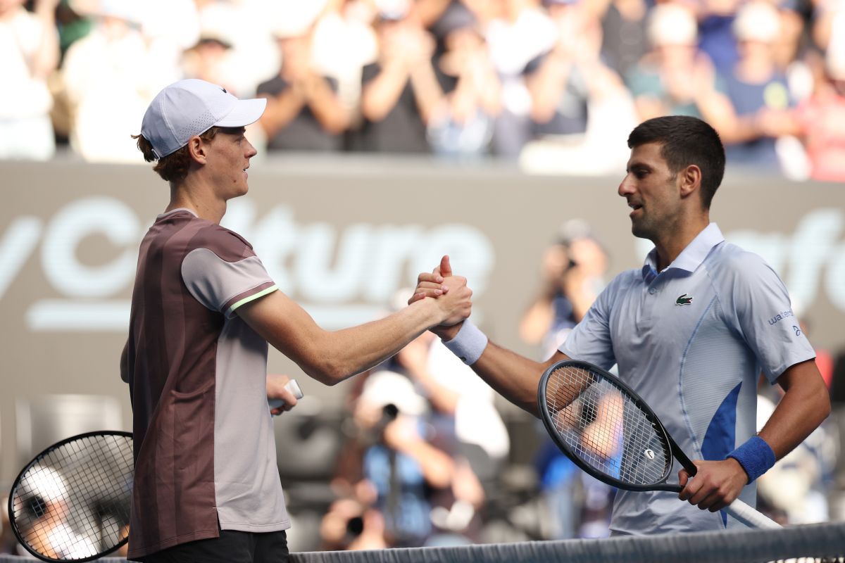 Djokovic și Sinner se pregătesc pentru duelul semifinal de la Australian Open Novak Djokovic se pregătește să-l întâlnească pe Jannik Sinner, în a doua semifinală de la Australian Open, pe Rod Laver Arena