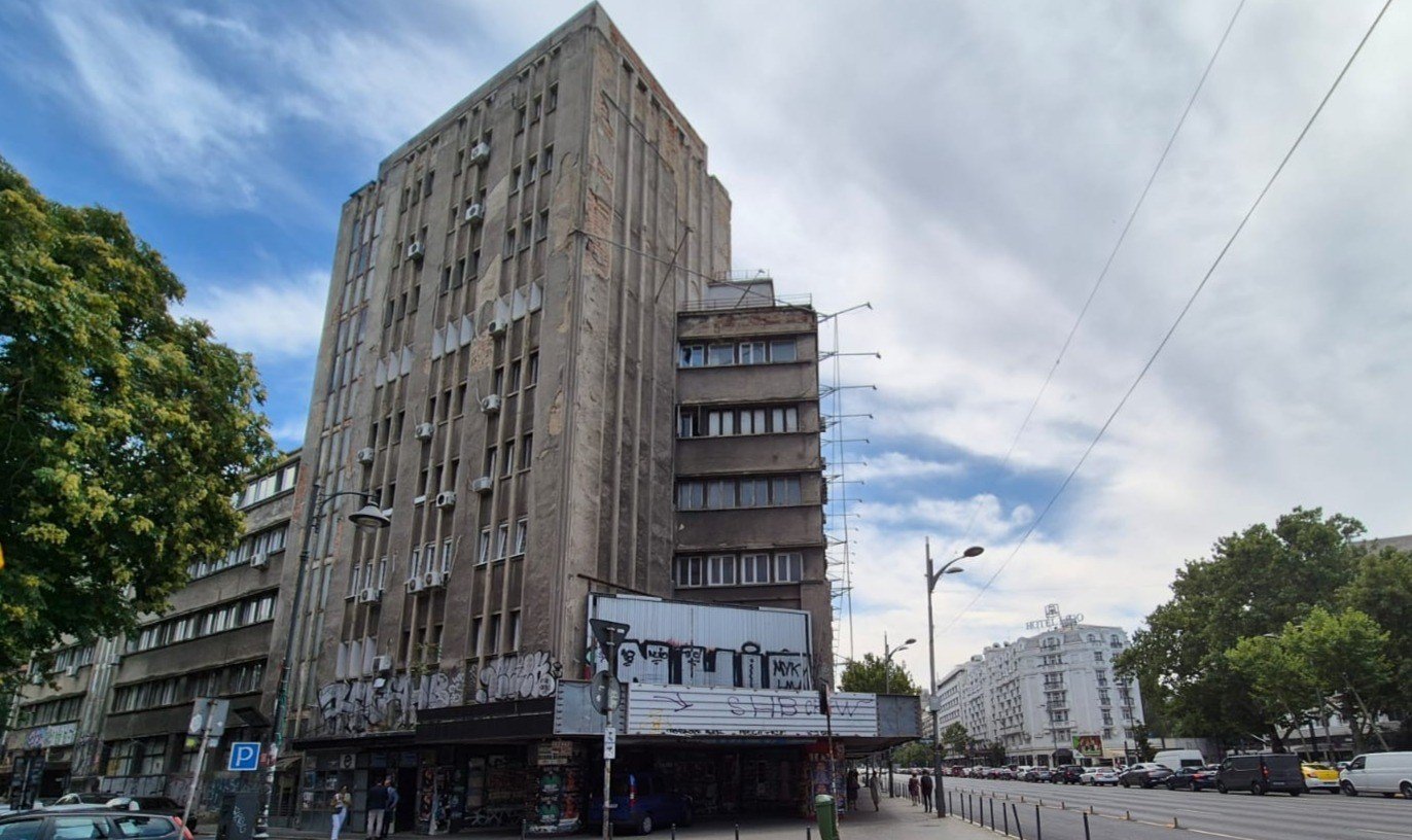 Căutarea unui apartament în București devine din ce în ce mai complicată, mai ales din cauza riscului seismic crescut al multor imobile din oraș