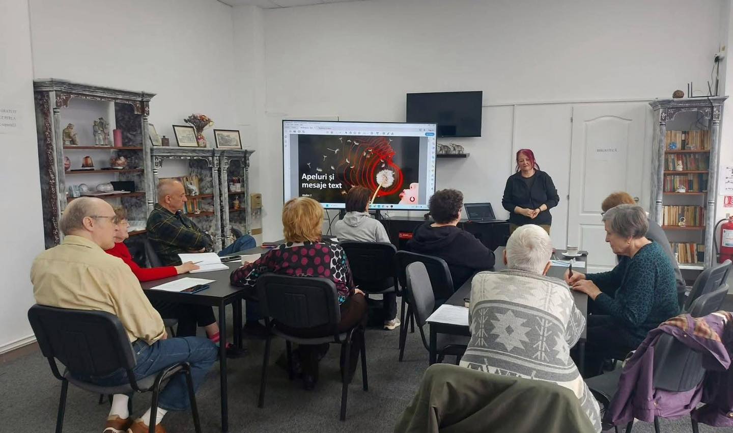 DGASMB oferă cursuri gratuite de digitalizare pentru seniori în trei centre de zi în 2023