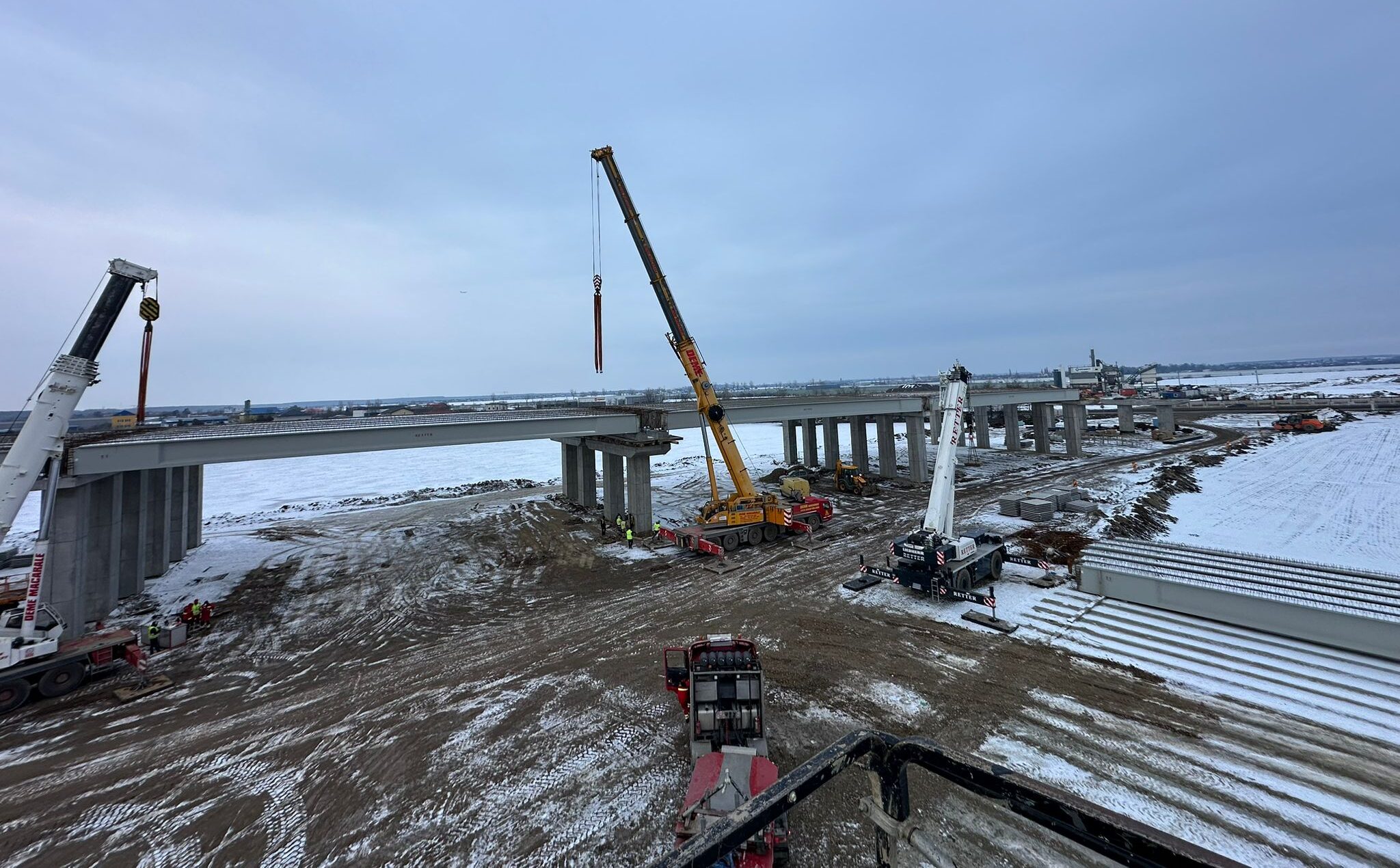 Lucrările la segmentul nord al autostrăzii A0, un proiect de anvergură pentru conectivitatea metropolitană a Bucureștiului, și-au reluat ritmul după perioada sărbătorilor, aducând speranța unei finalizări anticipată