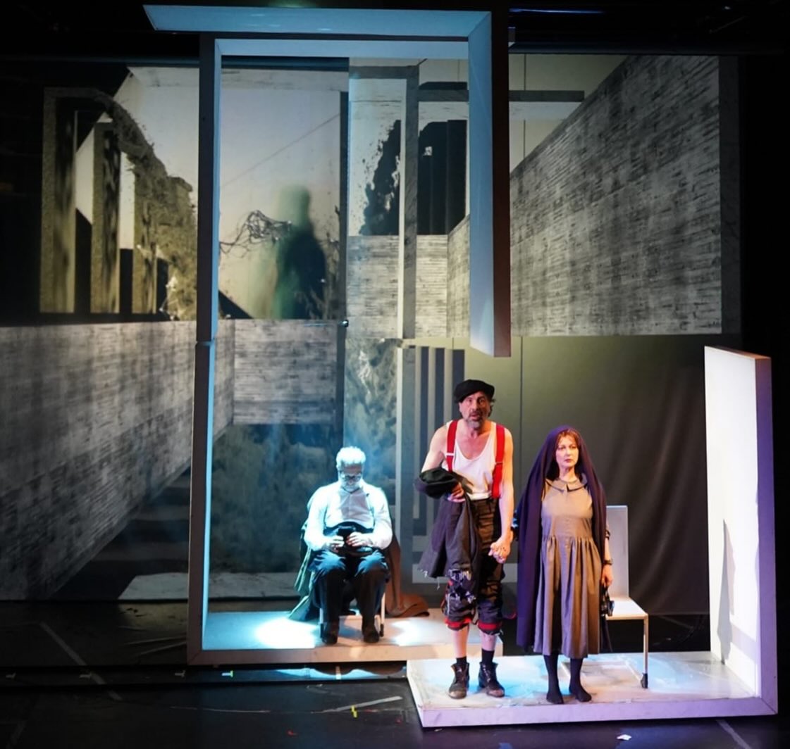 Teatrul Mic revine în lumină cu premieri ilustrative: Eugene Ionesco și Shakespeare în centrul atenției Primăvara anului 2023 aduce la București spectacole de calibru, în care teatrul clasic și cel modern se împletesc pentru a oferi publicului experiențe artistice de înaltă clasă