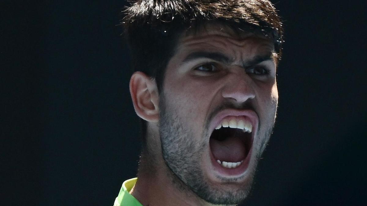 Alex de Miñaur, ultima speranță australiană în sferturile Open-ului de Australia Rod Laver Arena va fi plină, astăzi, în jurul orei 21:00, ora locală, când Alex de Miñaur va intra în ringul de tenis pentru a se confrunta cu spaniolul Carlos Alcaraz, numărul 1 mondial