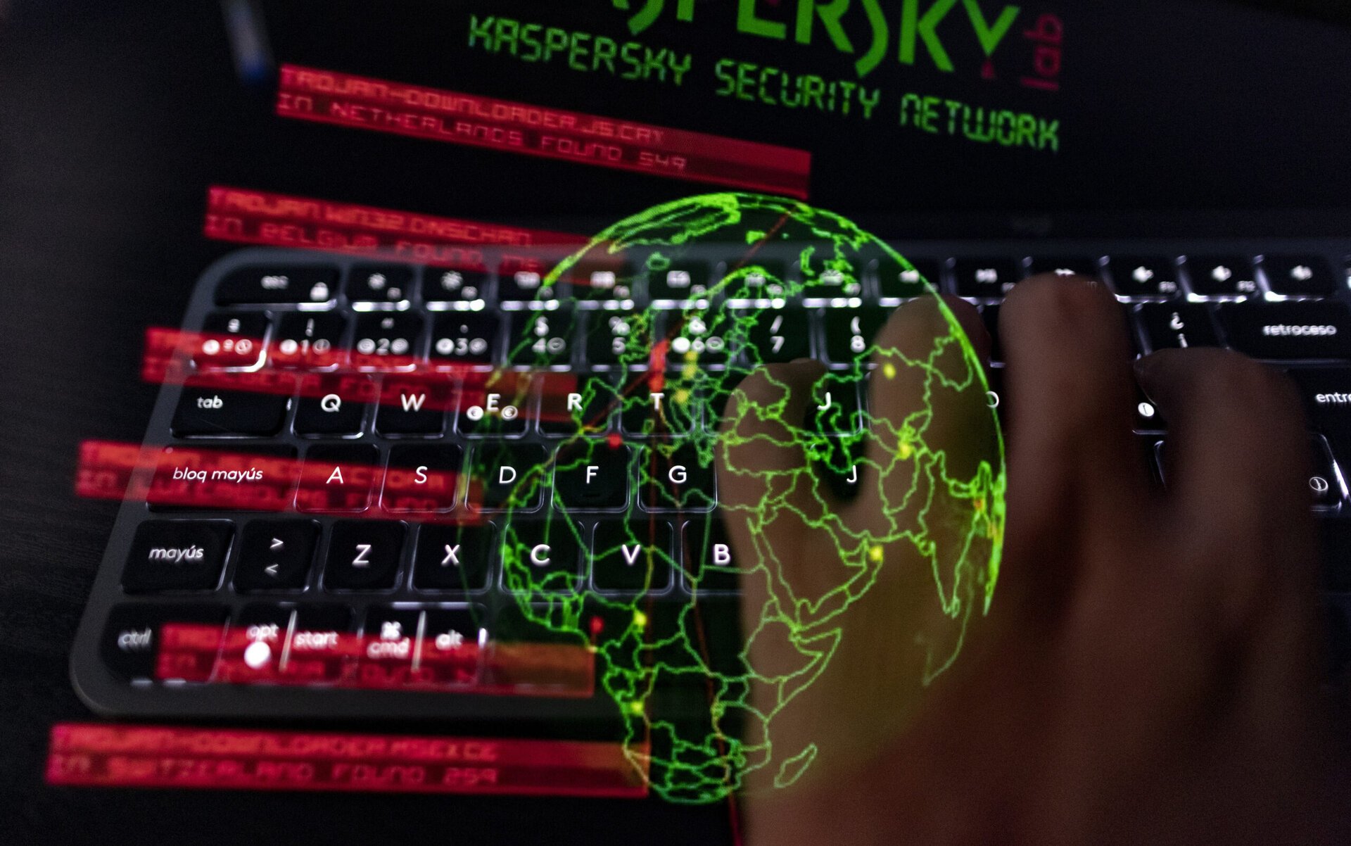 Anul 2026 se anunță a fi marcat de o intensificare drastică a conflictelor digitale, într-un context în care amenințările cibernetice devin tot mai sofisticate și omniprezente