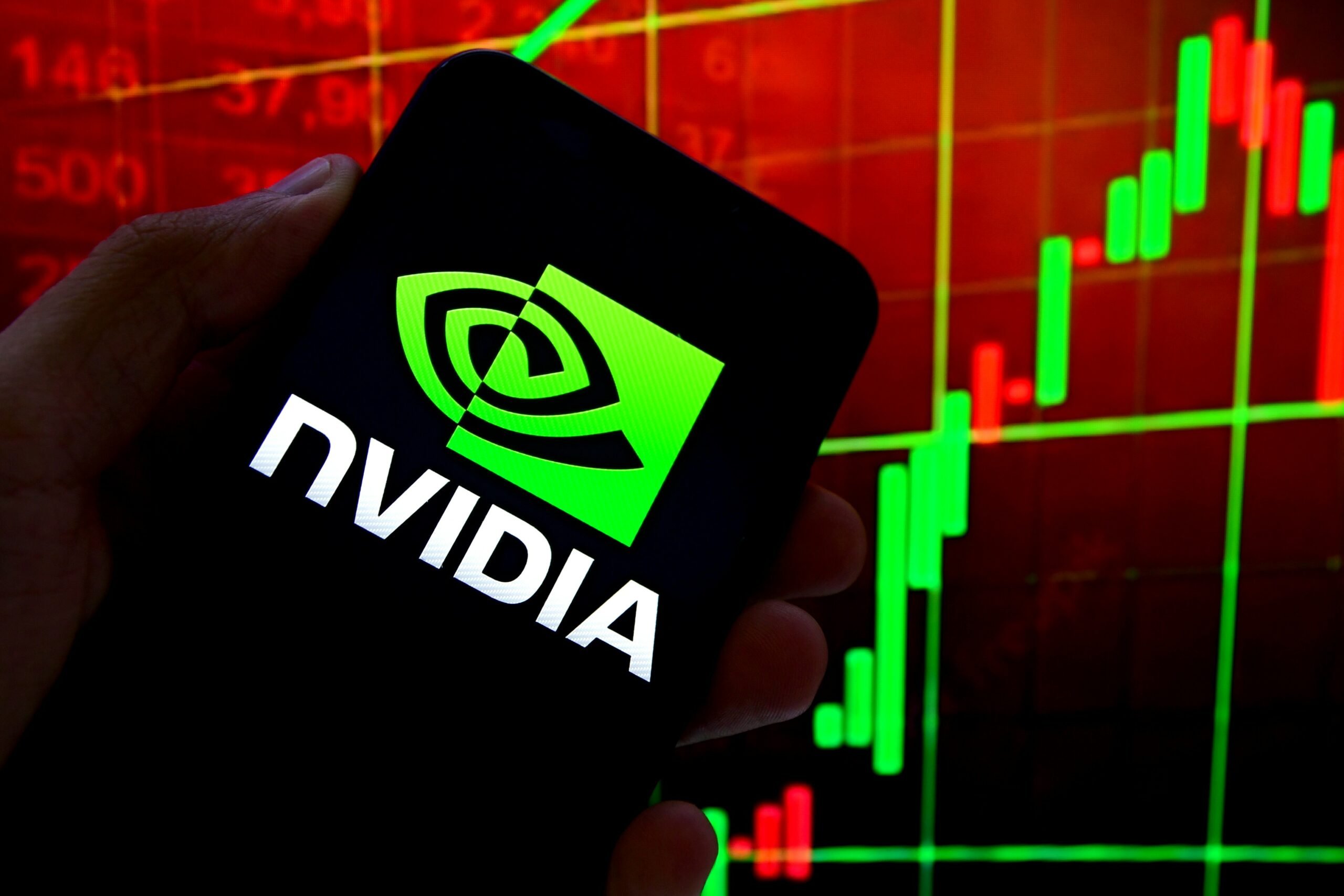 Nvidia și-a consolidat poziția de lider în dezvoltarea tehnologiilor pentru robotică și inteligență artificială, anunțând o platformă ambițioasă menită să devină standard în domeniu