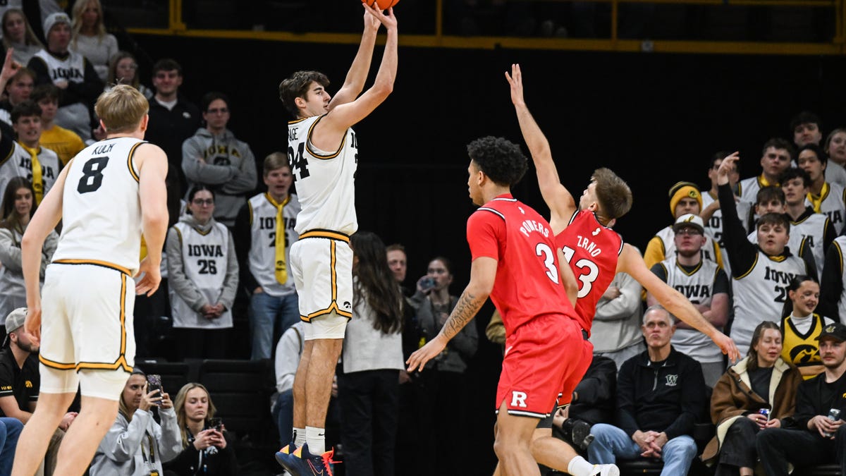 Iowa câștigă cu dificultate în fața Rutgers, 68-62 Iowa a reușit să învingă Rutgers cu 68-62 într-un meci tensionat disputat sâmbătă, 20 ianuarie, la Carver-Hawkeye Arena