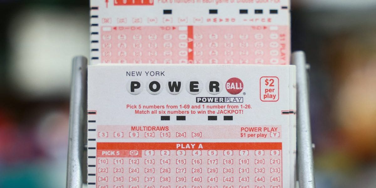 88327102007-20251223-t-231802-z-1121805438-rc-2-mmiafatag-rtrmadp-3-usapowerball-1.JPG - PresaObiectiva