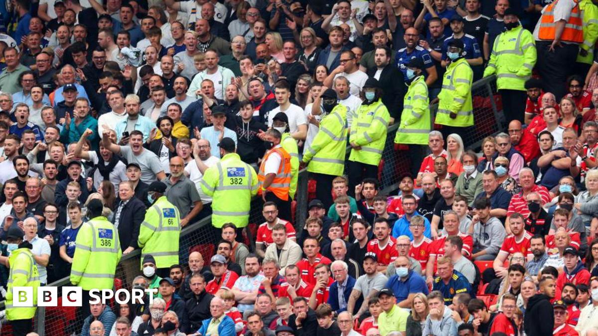 Rivalitatea istorică dintre Leeds United și Manchester United în prim-plan Leeds United și Manchester United se pregătesc pentru un nou capitol al rivalității lor legendare, în momentul în care cele două echipe se vor întâlni pe Elland Road