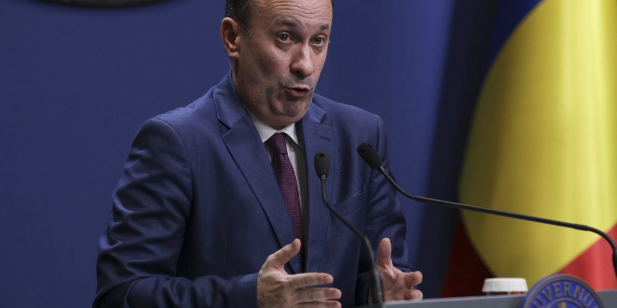 Adrian-Caciu-Sursa-foto-Inquam-Photos-Octav-Ganea-2.jpg - PresaObiectiva