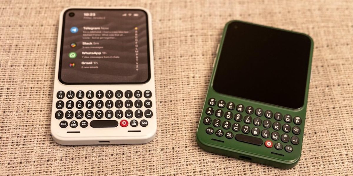 Clicks-Communicator.jpg - PresaObiectiva