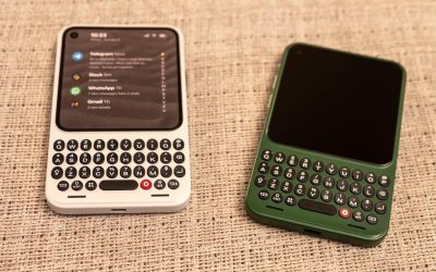 Clicks-Communicator.jpg - PresaObiectiva