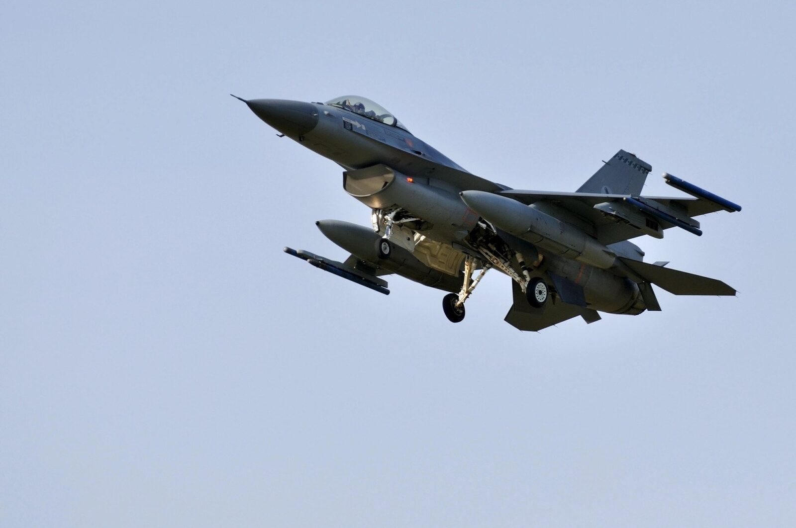 NATO solicită Turciei să accelereze participarea cu avioane F-16 pentru misiuni de patrulare în zona Baltică, o măsură care vine cu câteva luni mai devreme față de programul inițial stabilit, într-un context de tensiuni sporite în regiune