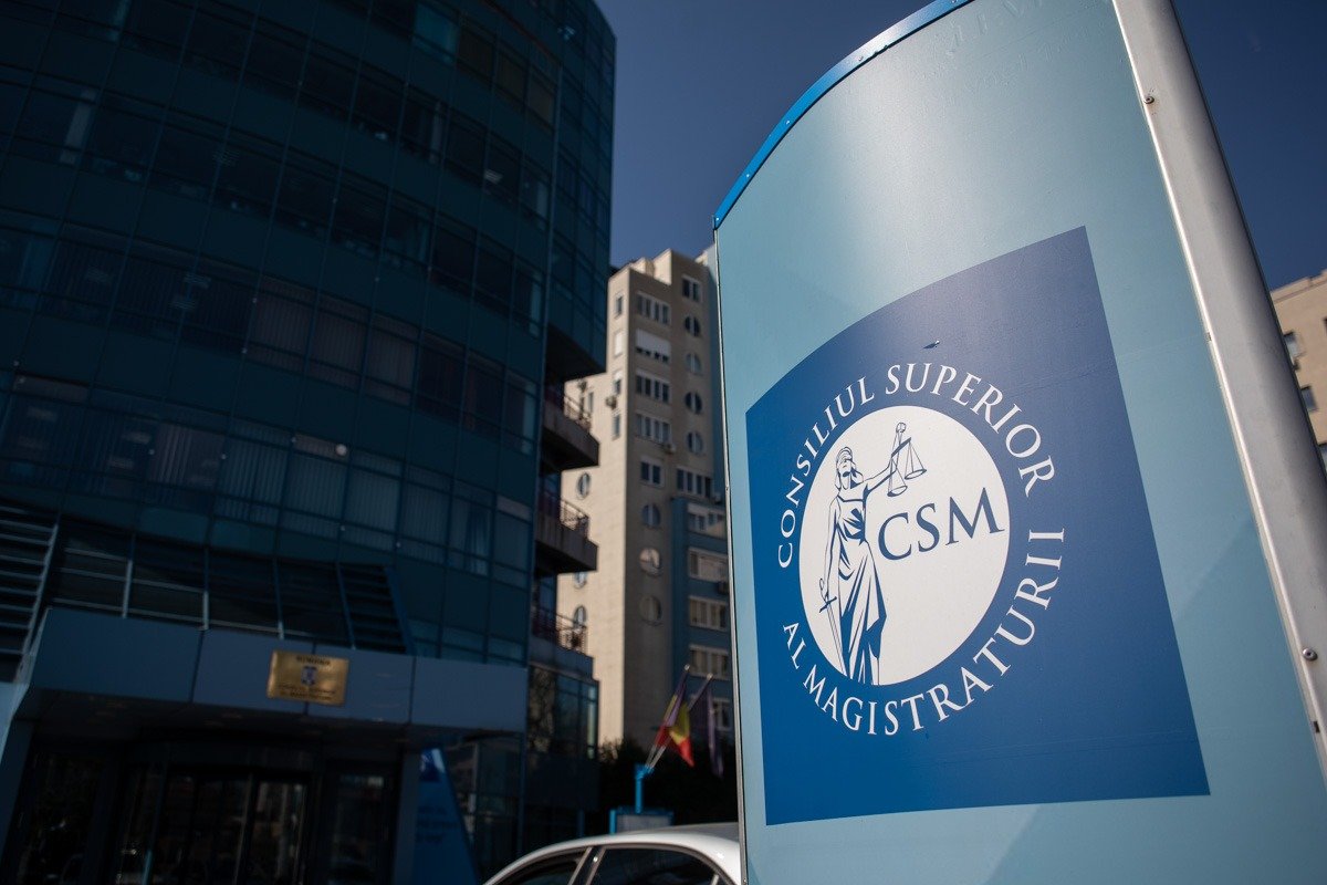 Secția pentru procurori a Consiliului Superior al Magistraturii (CSM) a început, marți, procesul de audiere a candidaților propuși de Ministerul Justiției pentru conducerile marilor parchete din România