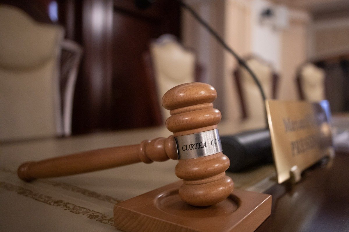 CCR declare neconstituționale prevederile privind încetarea activității polițistului judiciar după retragerea avizului DIICOT