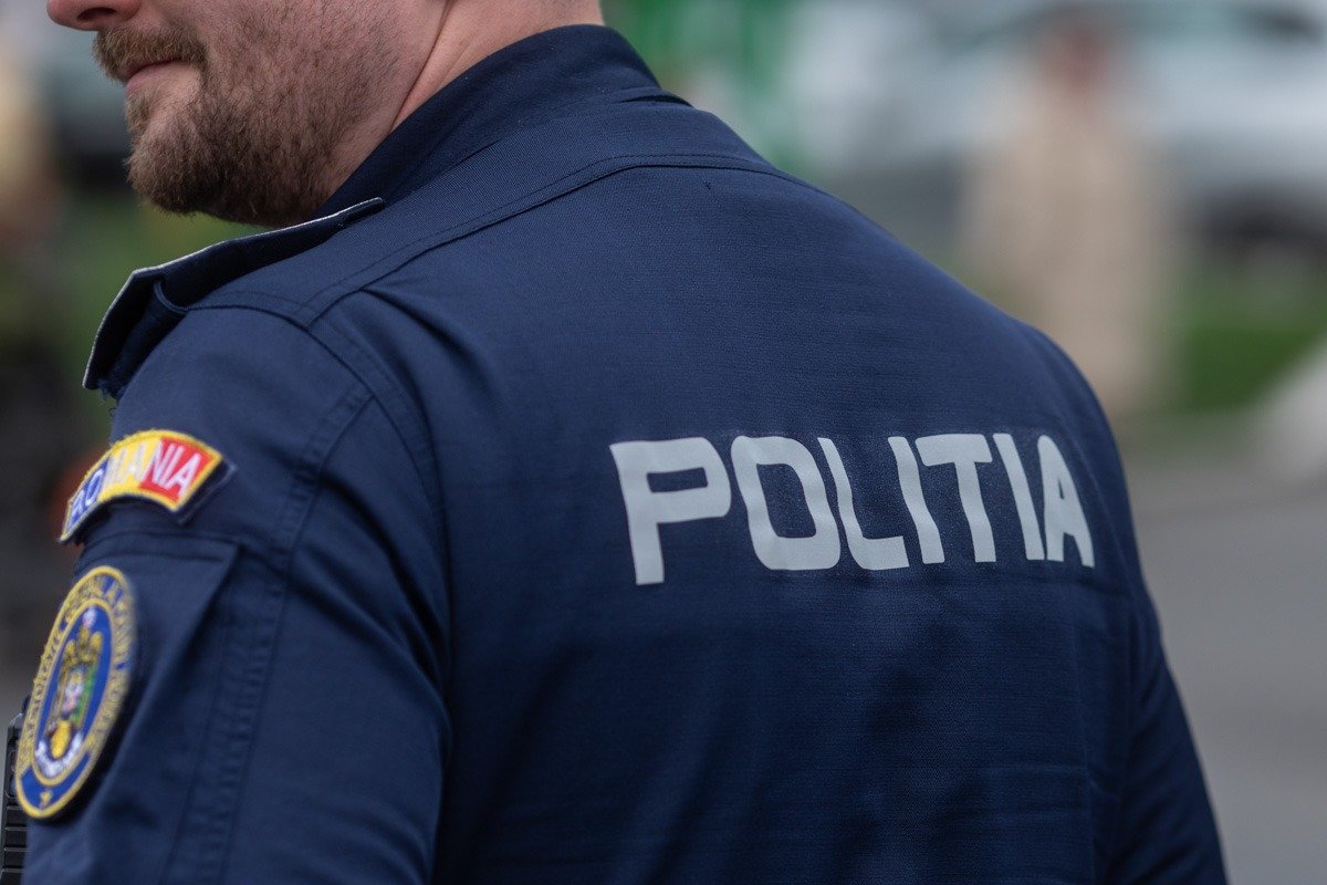 Un tânăr de 18 ani, găsit mort în mansarda unui restaurant unde lucra ilegal