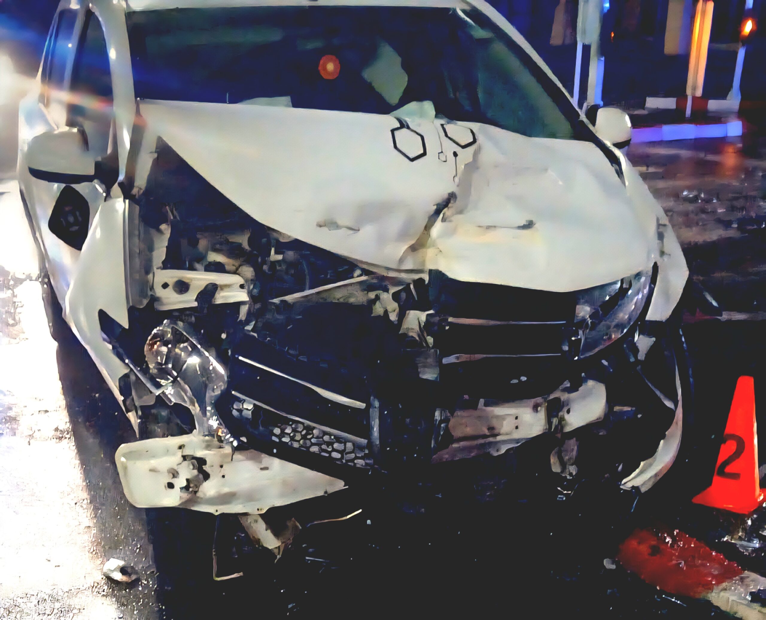 Accident rutier soldat cu trei răniți în Focșani Un accident rutier grav a avut loc noaptea trecută în Focșani, în intersecția străzii Cuza Vodă cu strada Republicii, în apropierea sensului giratoriu din zona Teatru