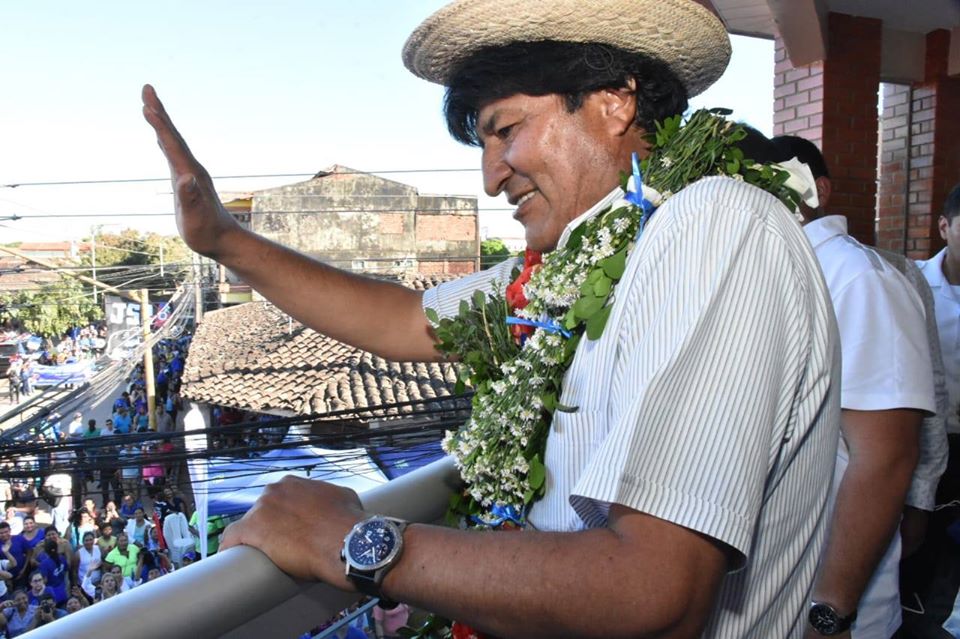 Susținătorii fostului președinte bolivian Evo Morales au intensificat măsurile de securitate în contextul în care liderul indigene se află sub incertitudine juridică și politică, fiind urmărit penal în propria țară și temându-se de o eventuală extrădare către Statele Unite